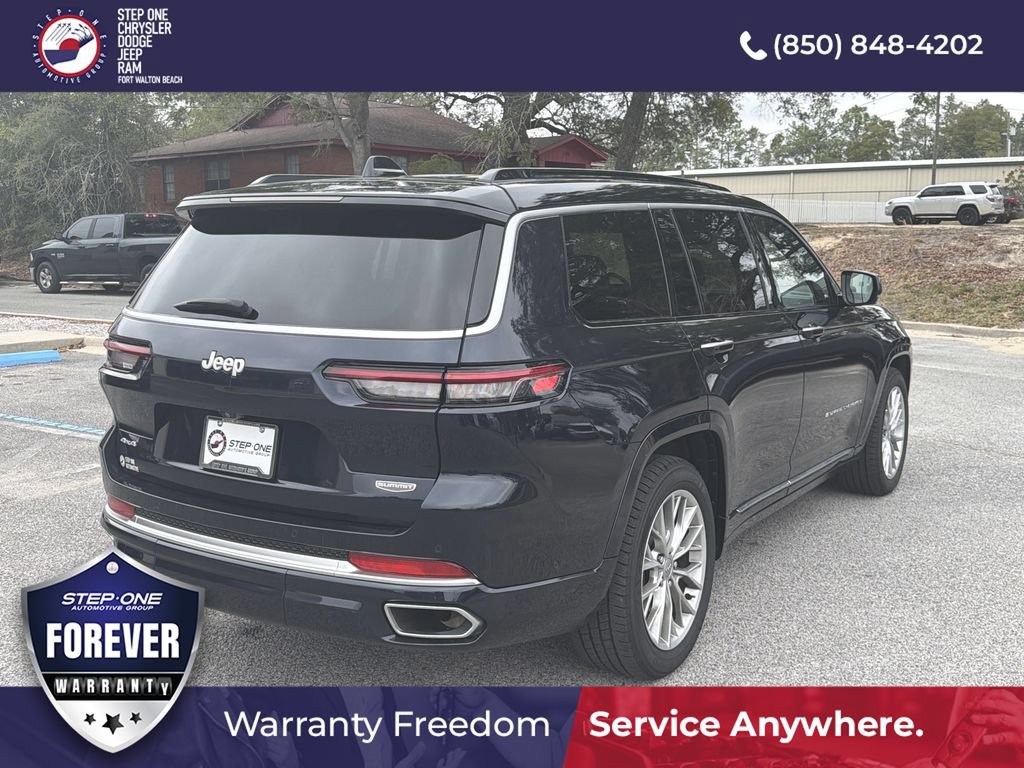 Used 2024 Jeep Grand Cherokee L Summit w/ Rear Seat Video Group I AWD/4WD image 4