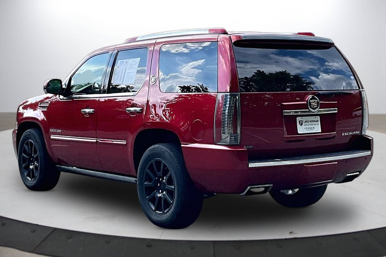 Used 2014 Cadillac Escalade Premium AWD/4WD image 7