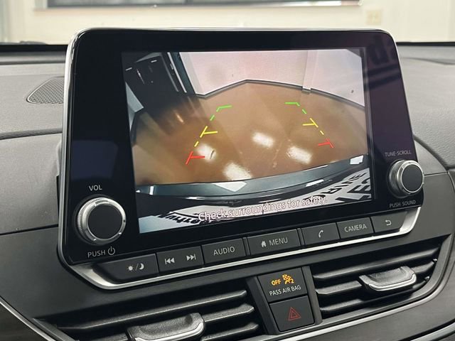 Used 2024 Nissan Altima 2.5 SV FWD image 30