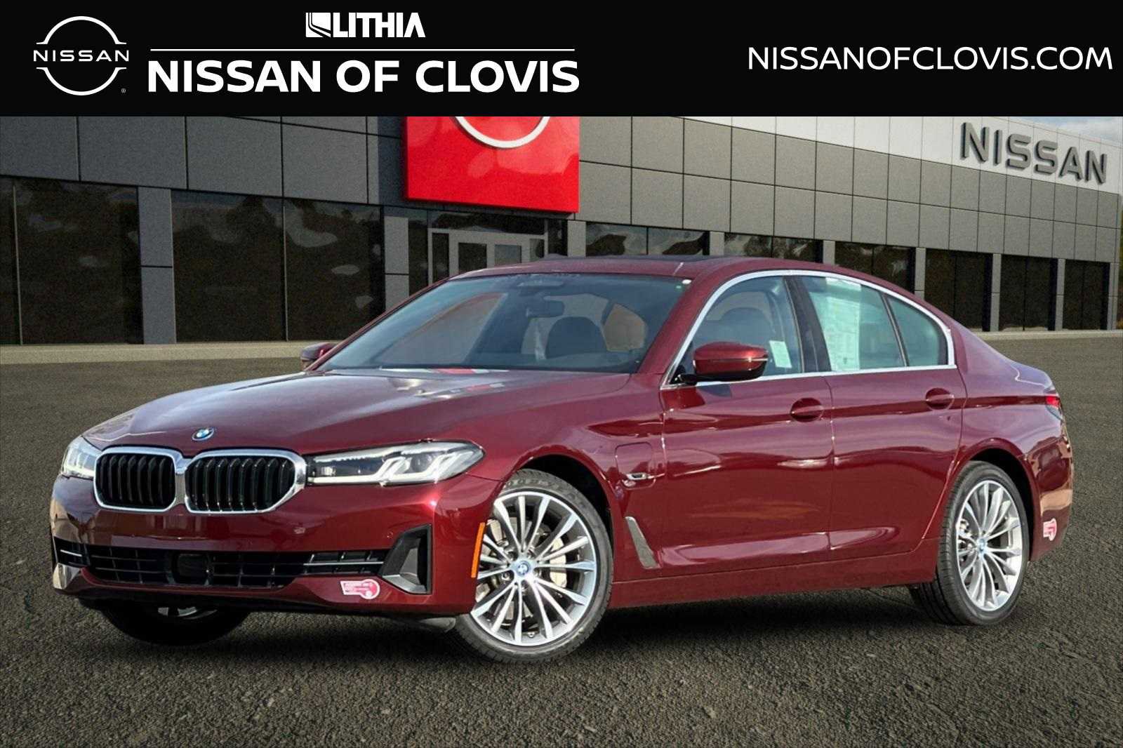 Used 2023 BMW 530e image 1