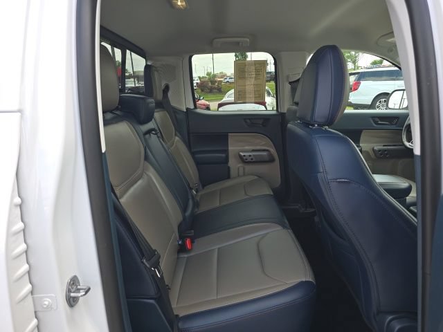Used 2025 Ford Maverick Lariat AWD/4WD image 19