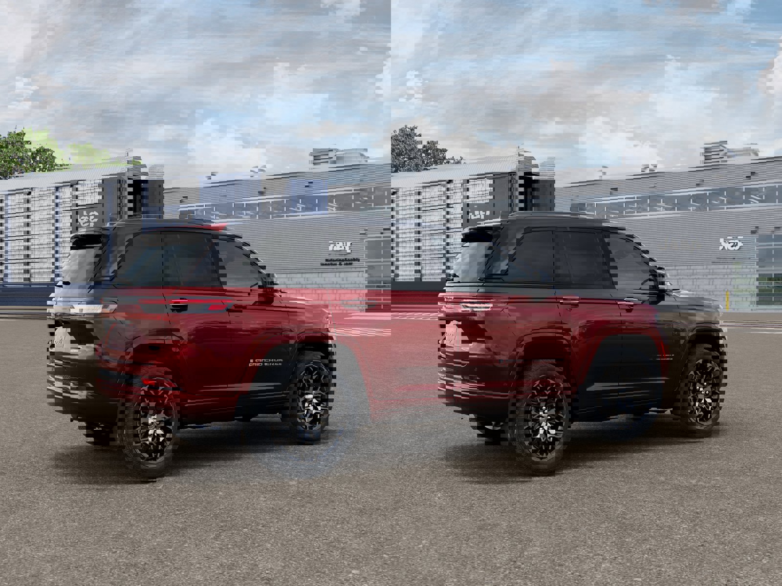 New 2026 Jeep Grand Cherokee Summit image 2