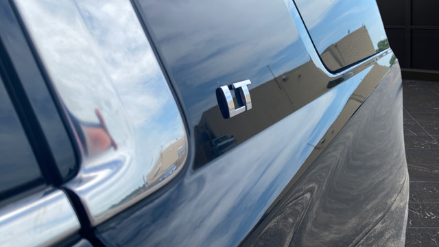 Used 2019 Chevrolet Suburban LT AWD/4WD image 33