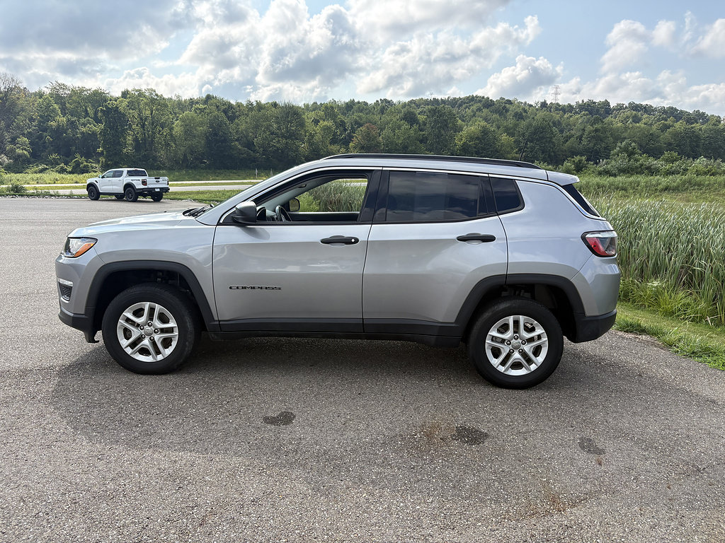 Used 2021 Jeep Compass Sport w/ Cold Weather Group AWD/4WD image 2