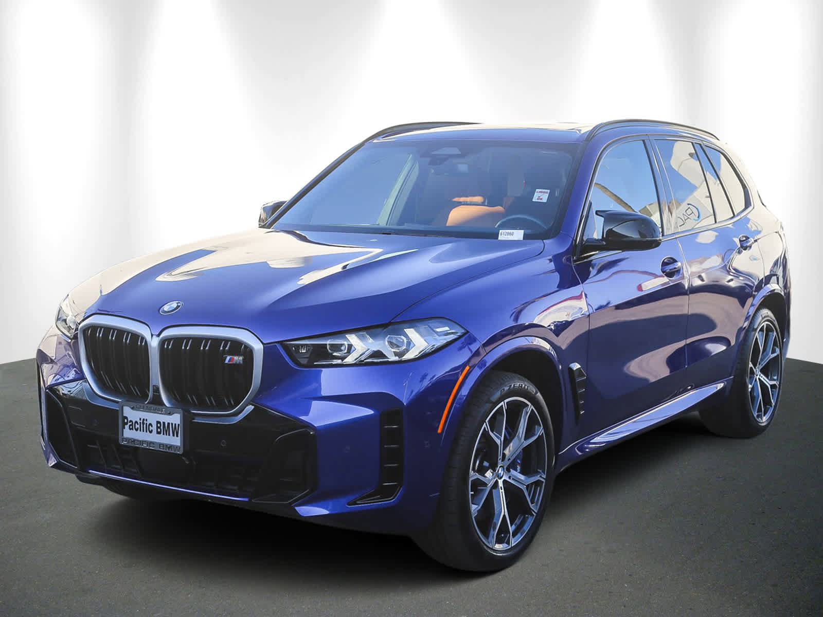 Used 2025 BMW X5 M60i w/ Parking Assistance Package image 3