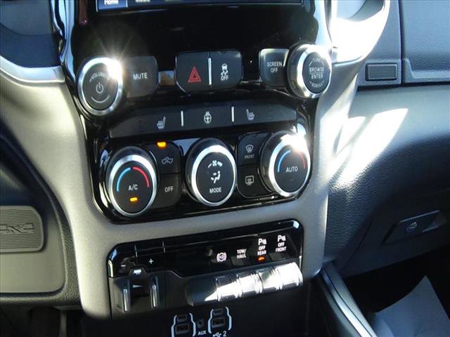 Used 2024 RAM 2500 Big Horn w/ Sport Appearance Package image 39