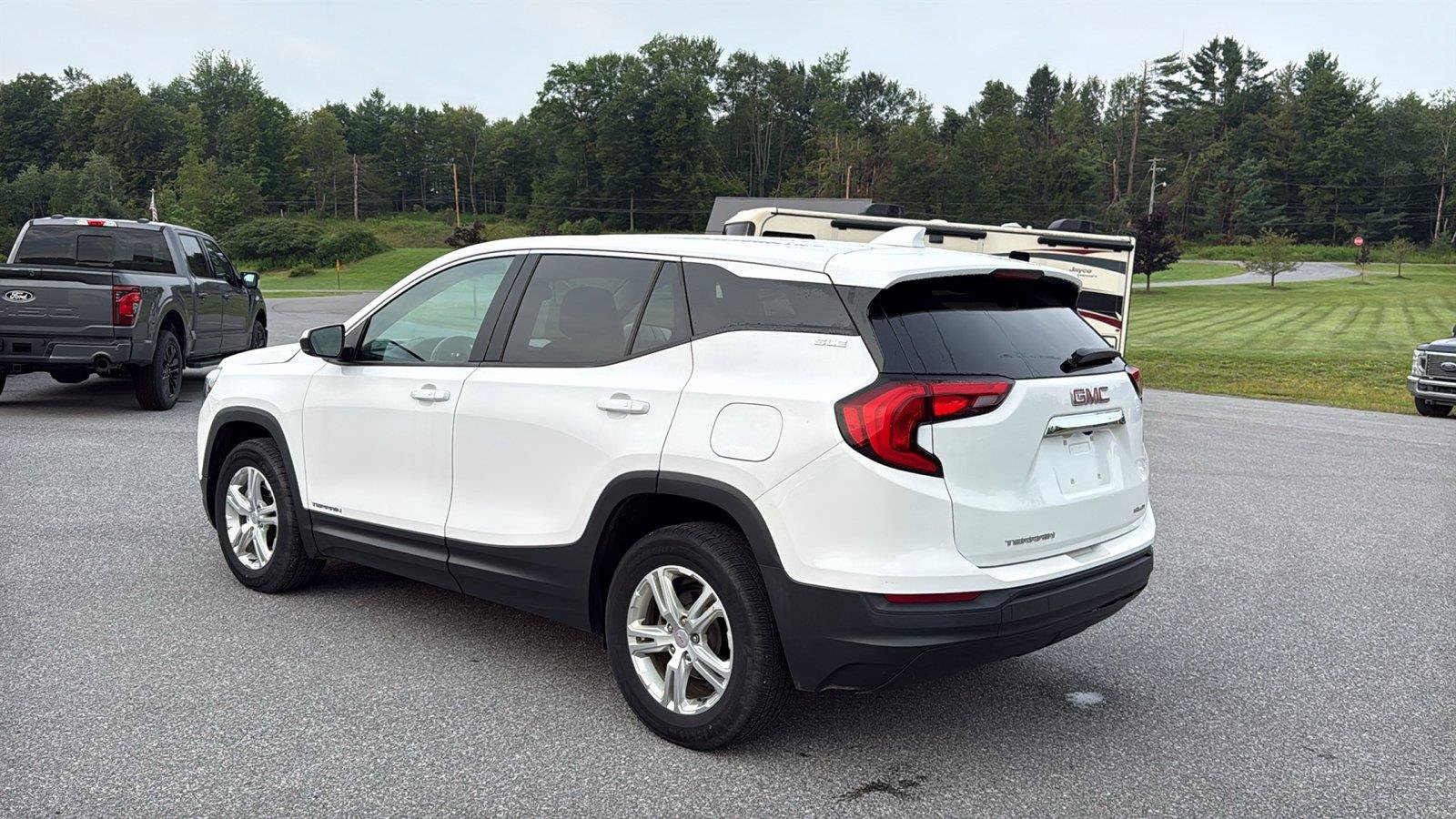 Used 2020 GMC Terrain SLE AWD/4WD image 5