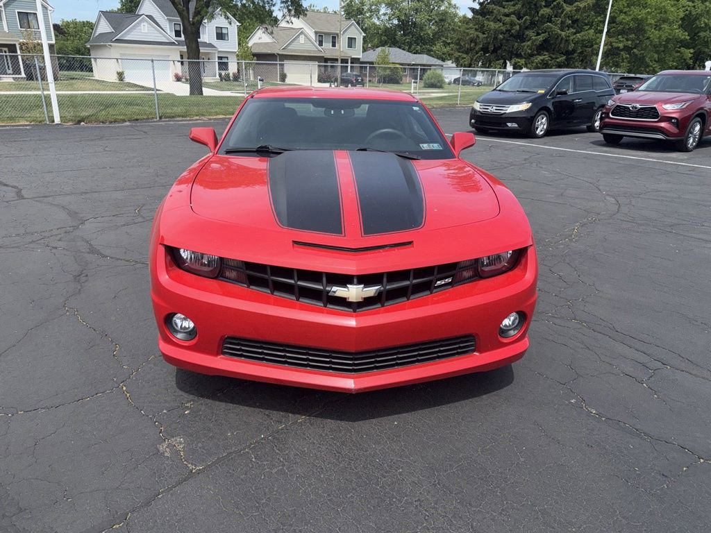 Used 2011 Chevrolet Camaro SS RWD image 3