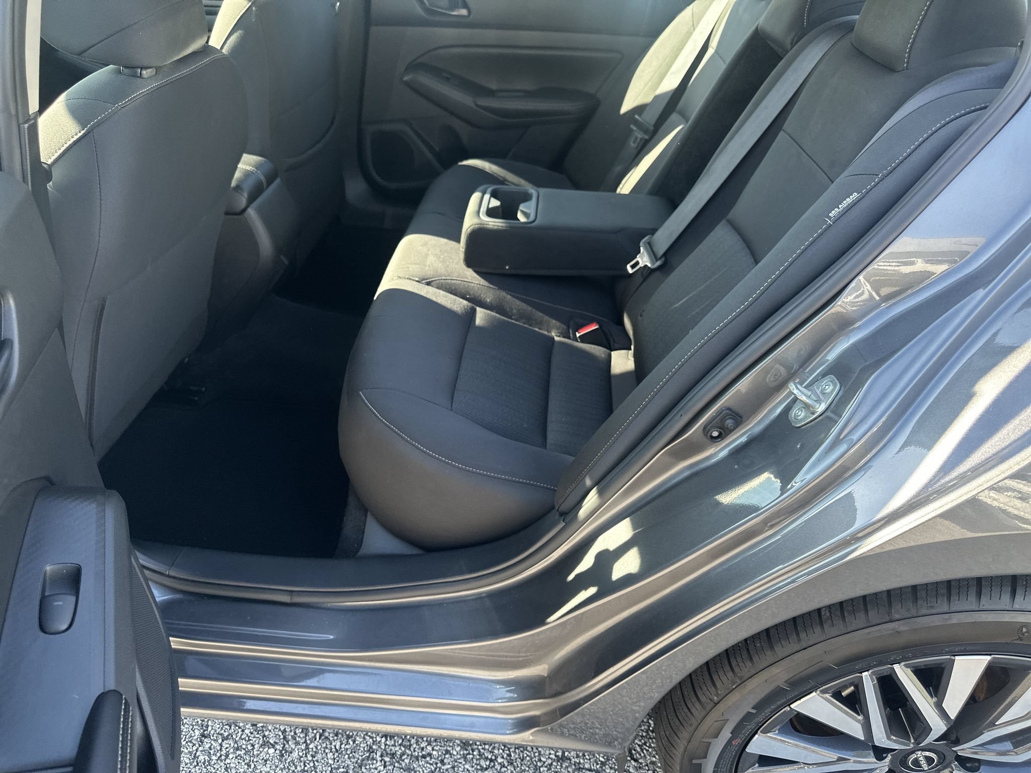 Used 2025 Nissan Altima 2.5 SV FWD image 20