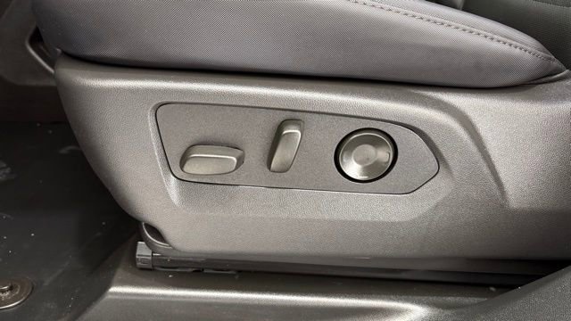 Used 2025 GMC Hummer EV 2X image 15