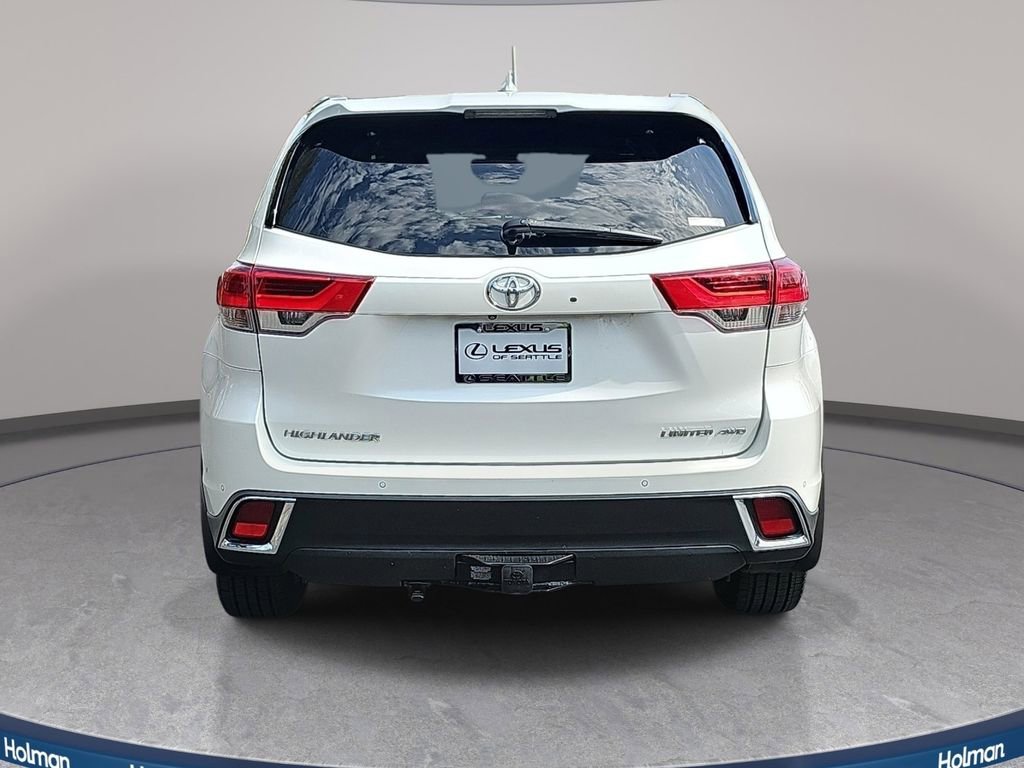 Used 2018 Toyota Highlander Limited Platinum AWD/4WD image 7