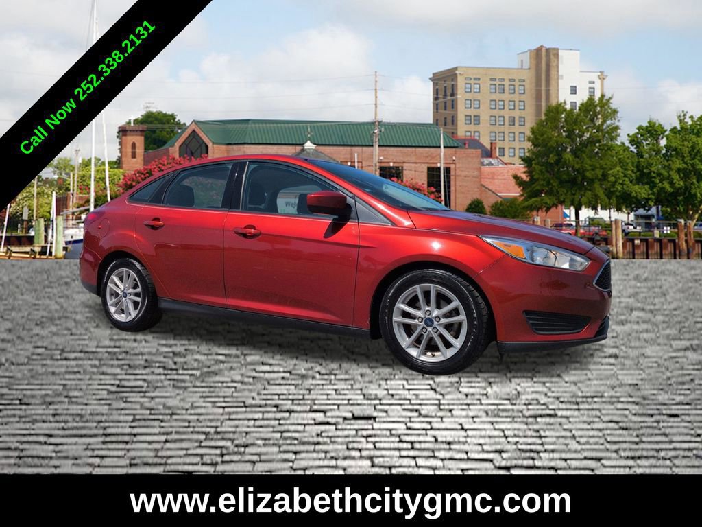 Used 2018 Ford Focus SE FWD image 1