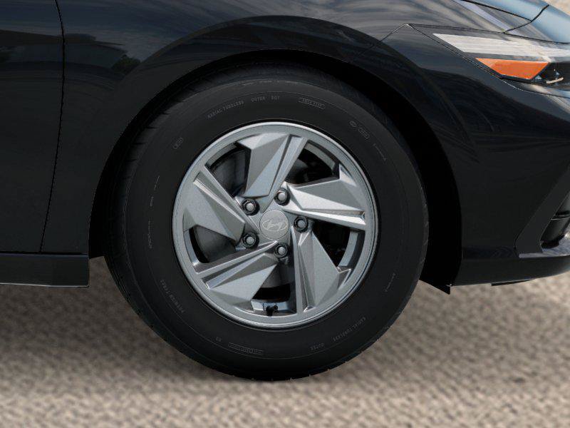 New 2026 Hyundai Elantra SE FWD image 32