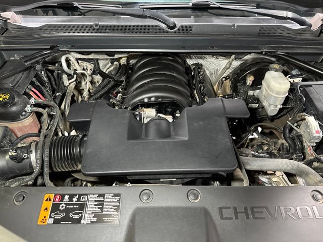 Used 2018 Chevrolet Suburban LS w/ Skid Plate Package AWD/4WD image 9
