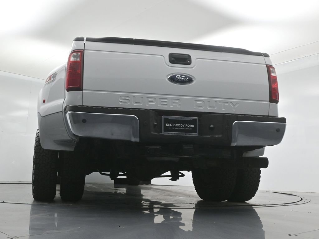 Used 2010 Ford F350 Lariat image 46