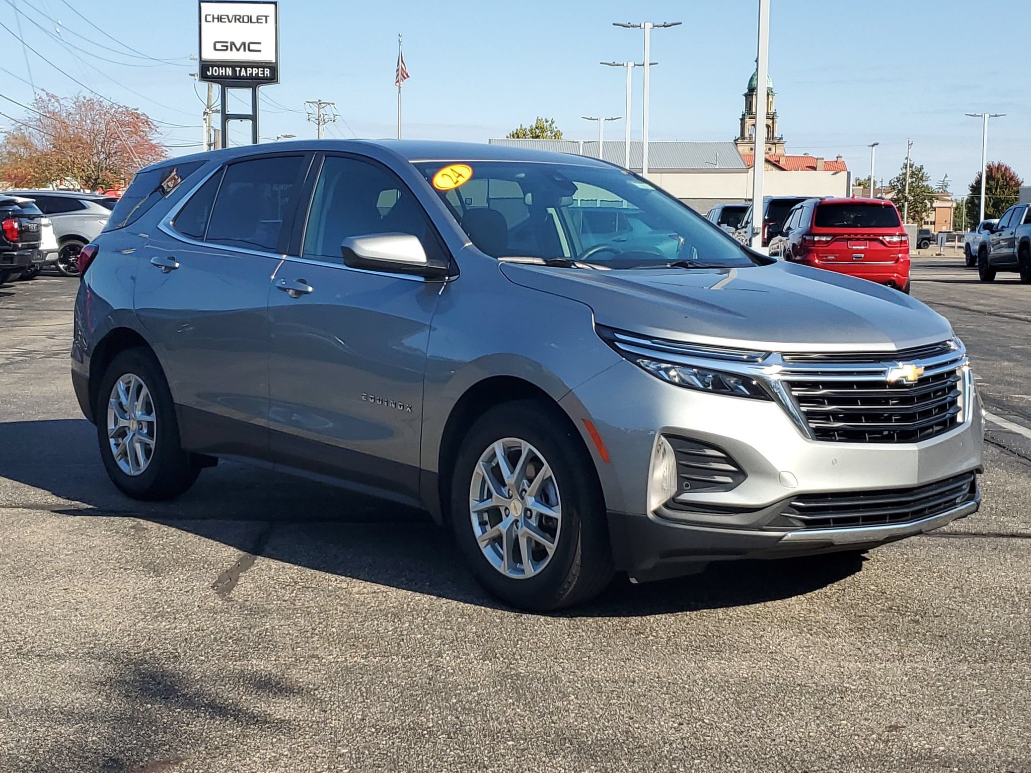 Used 2024 Chevrolet Equinox LT FWD image 3