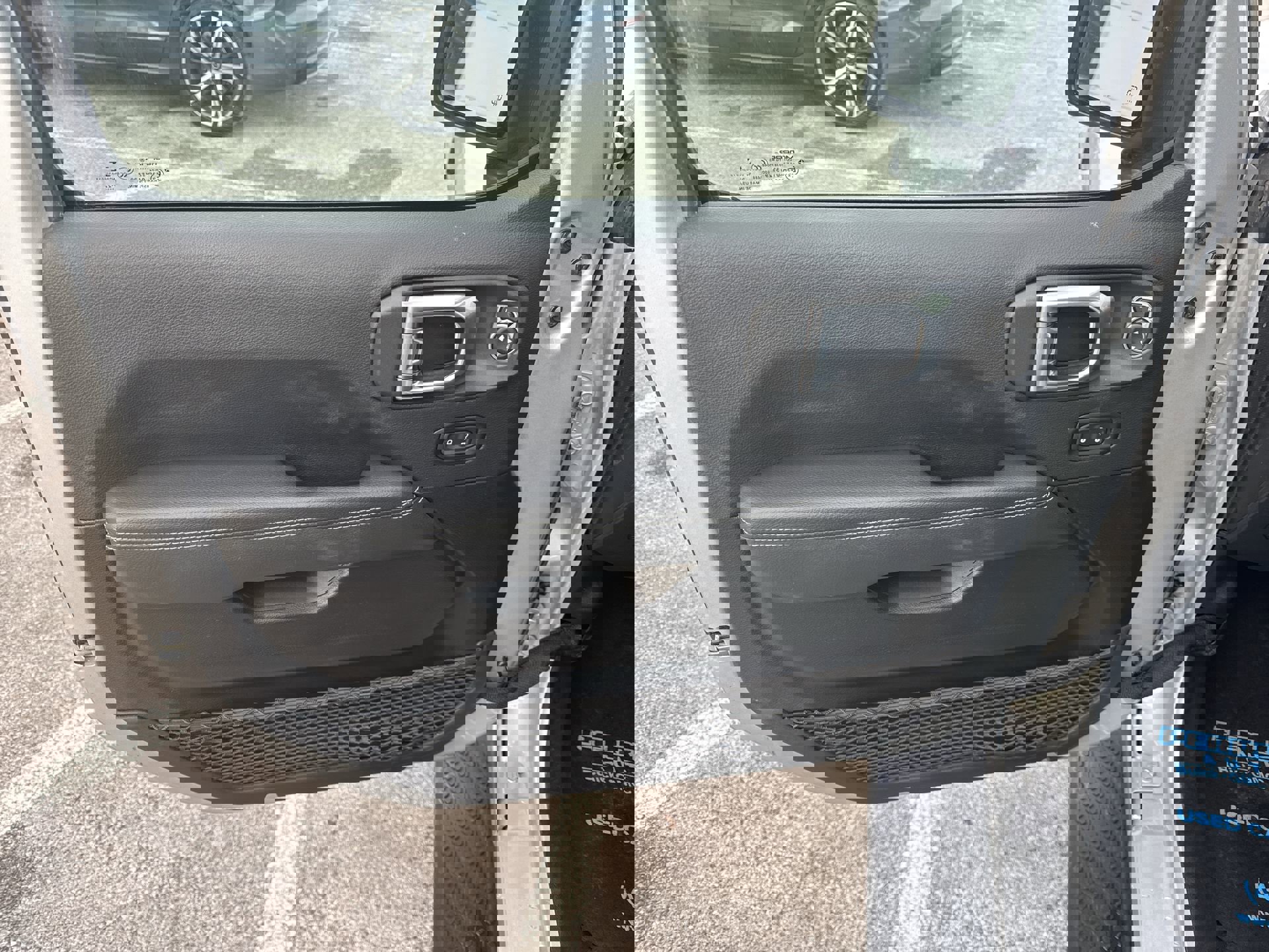 Used 2022 Jeep Wrangler Unlimited Sahara w/ Cold Weather Group image 22