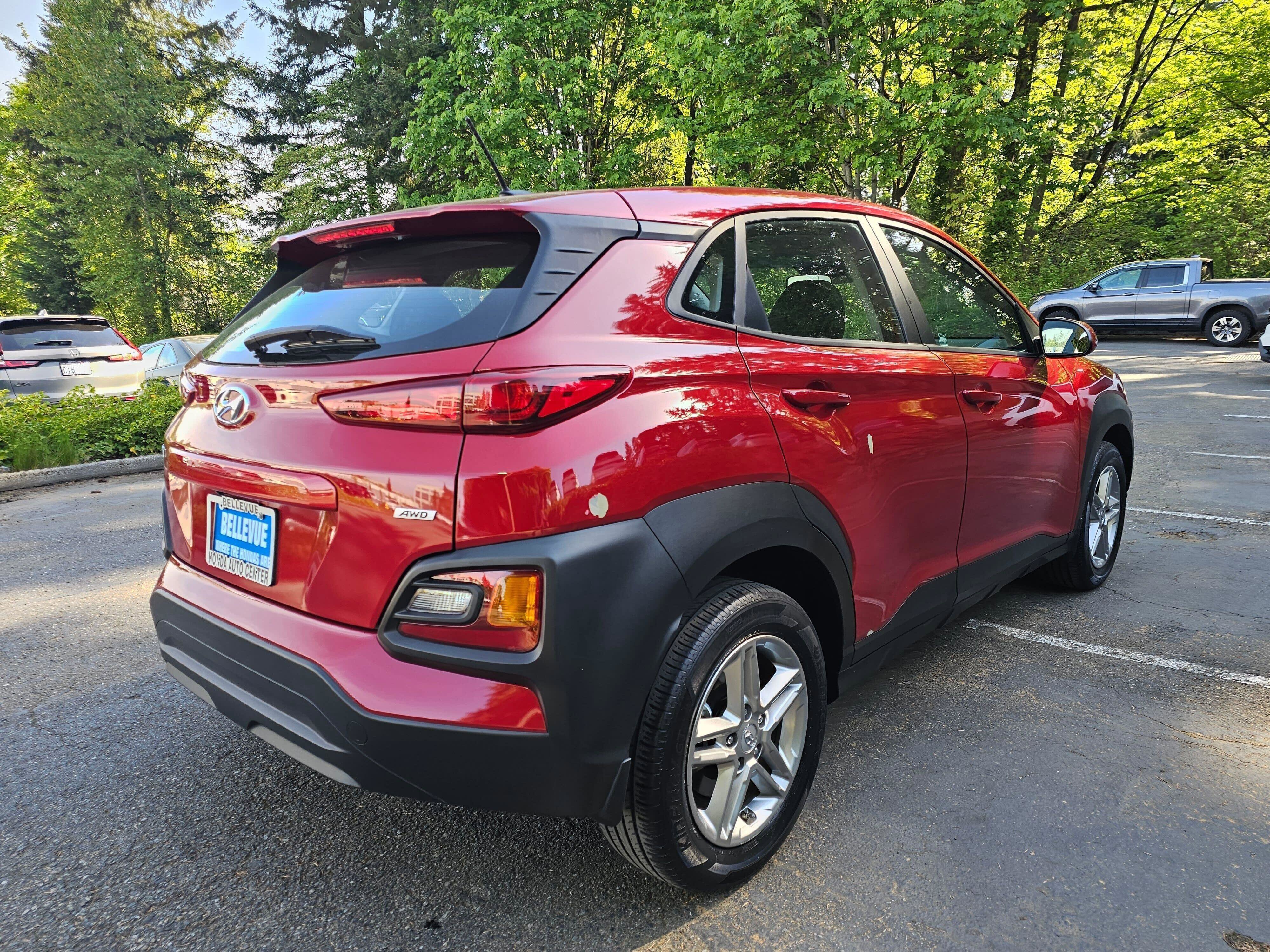 Used 2021 Hyundai Kona SE AWD/4WD image 8