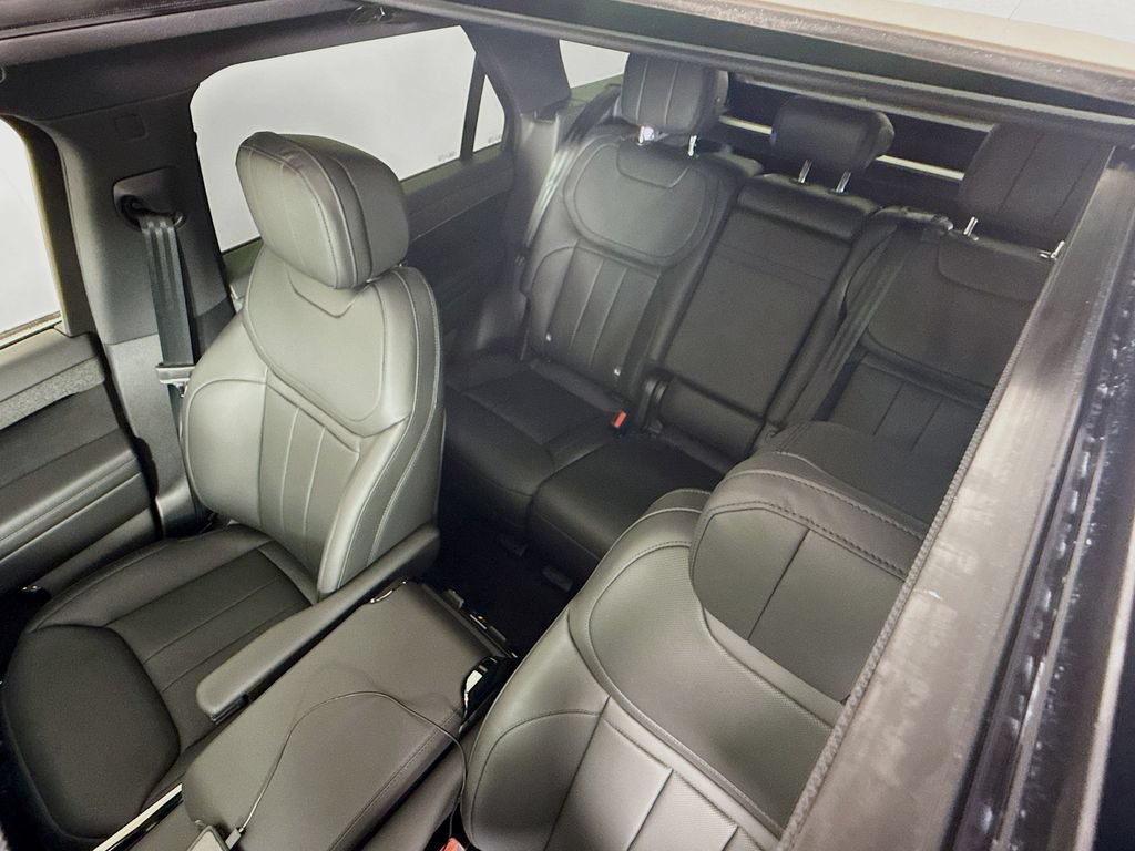 Certified 2025 Land Rover Range Rover Sport Dynamic SE AWD/4WD image 14
