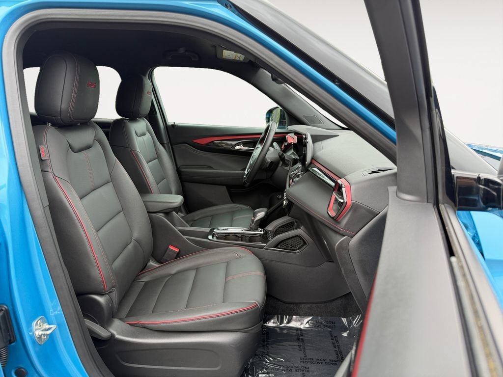 Used 2025 Chevrolet TrailBlazer RS w/ Convenience Package AWD/4WD image 24