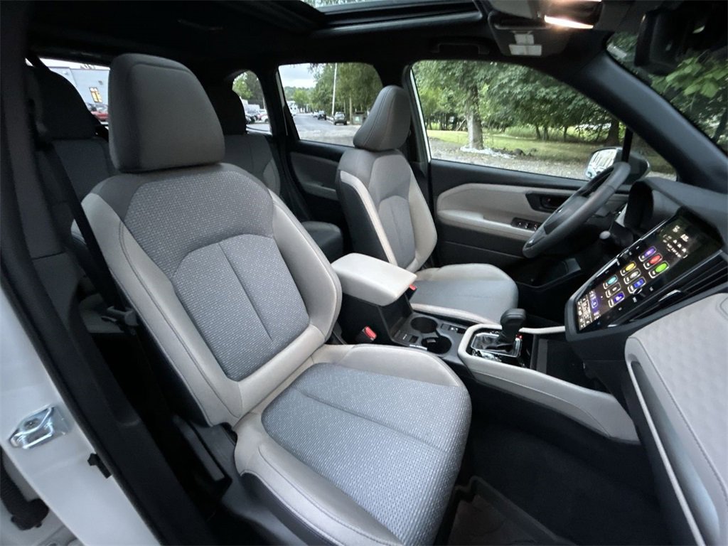 Certified 2025 Subaru Forester Premium image 25