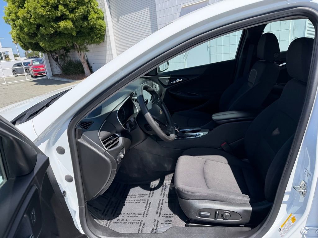 Used 2023 Chevrolet Malibu LT image 17