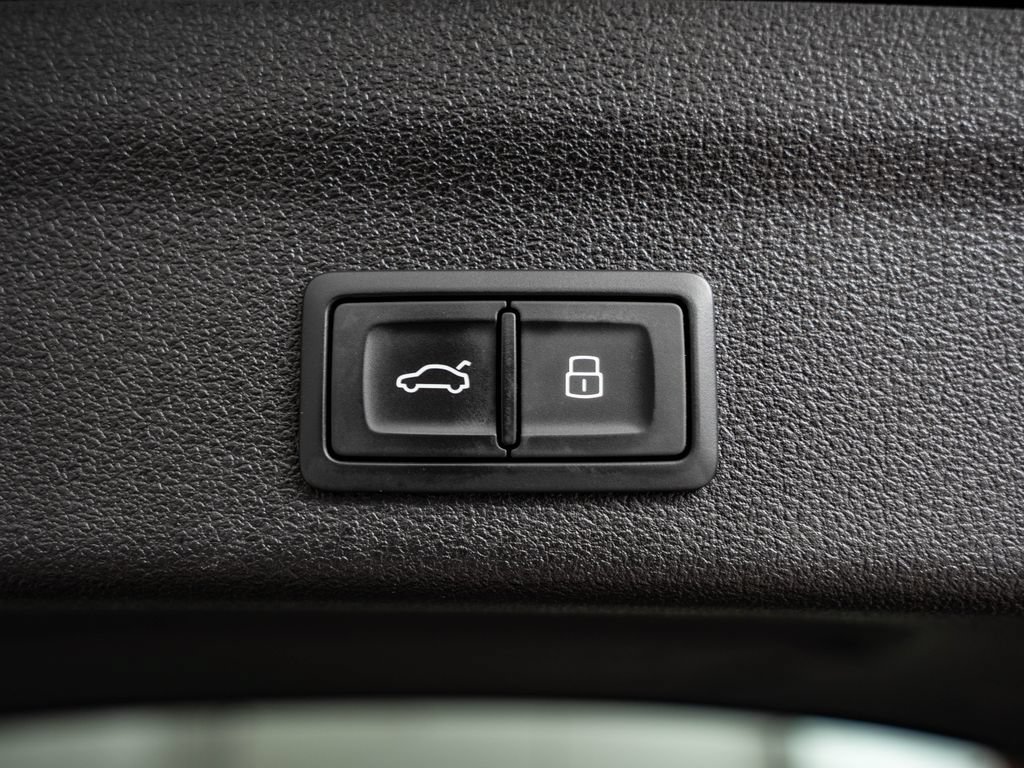 Used 2023 Audi RS 6 AWD/4WD image 21