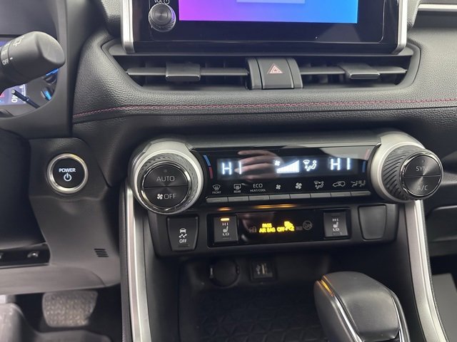 Used 2023 Toyota RAV4 SE image 29