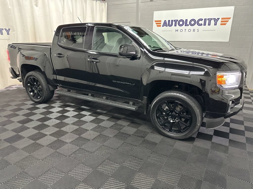 Used 2022 GMC Canyon Denali w/ Denali Black Edition Package AWD/4WD image 2