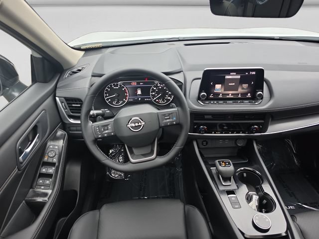 New 2026 Nissan Rogue Dark Armor AWD/4WD image 12