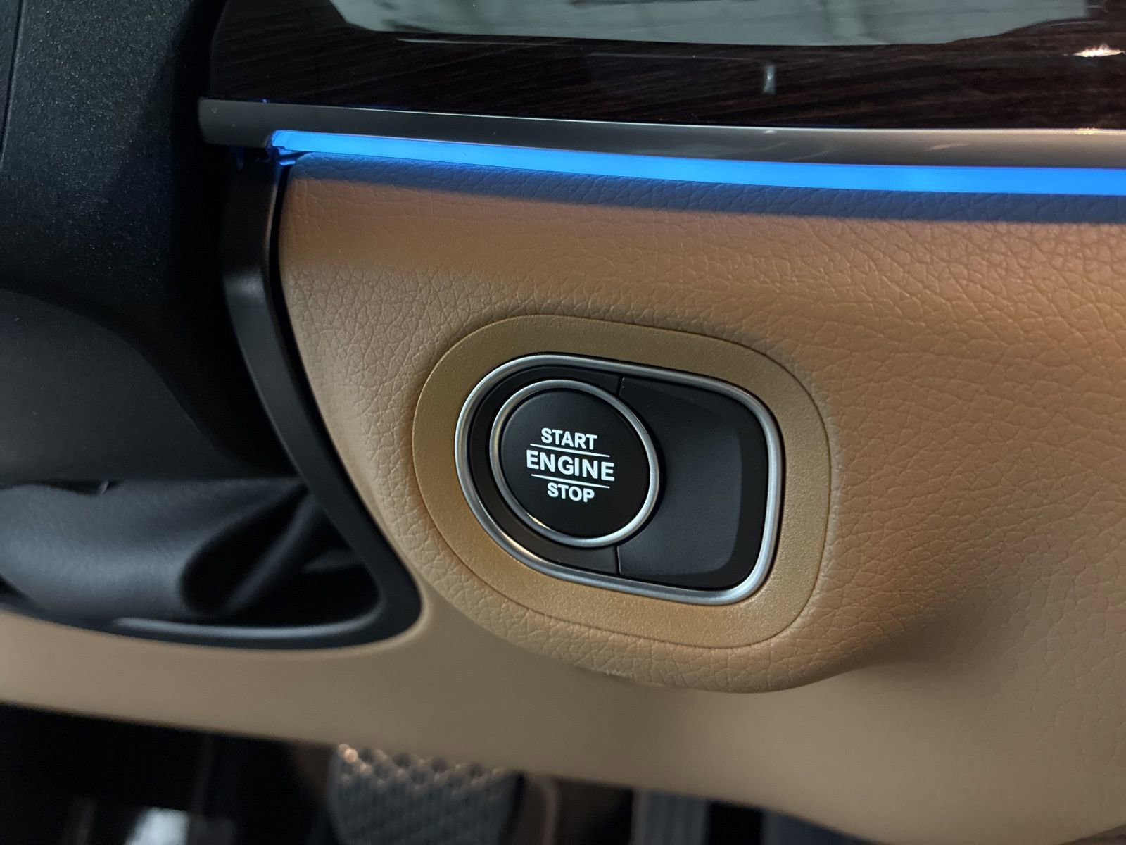 Used 2025 Mercedes-Benz GLE 450e 4MATIC image 15