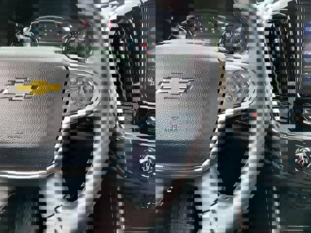 Used 2023 Chevrolet Traverse LT image 25