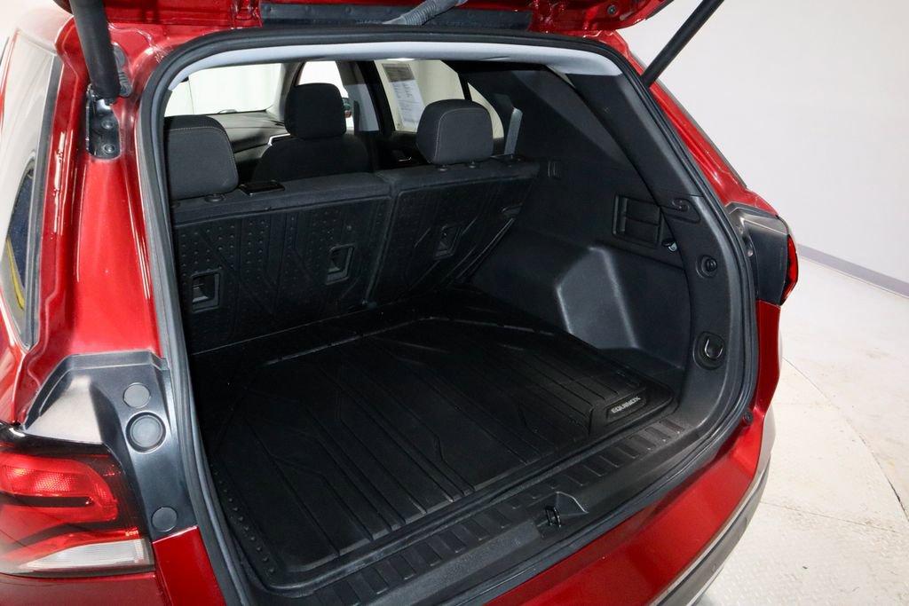 Used 2023 Chevrolet Equinox LT AWD/4WD image 13