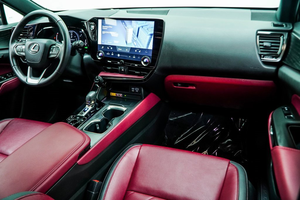 Used 2024 Lexus NX 300h AWD w/ Luxury Package image 17