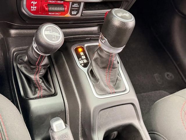 Used 2023 Jeep Wrangler Unlimited Rubicon w/ Cold Weather Group image 24