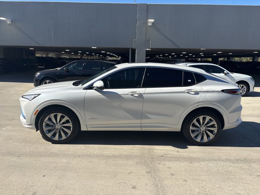 Used 2025 Buick Envista Avenir image 9