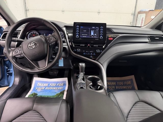 Used 2024 Toyota Camry SE image 29