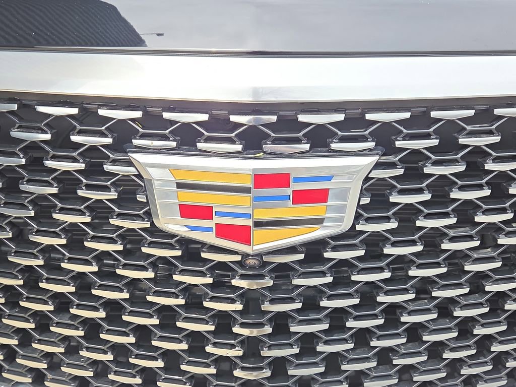 Used 2023 Cadillac Escalade Premium Luxury image 28