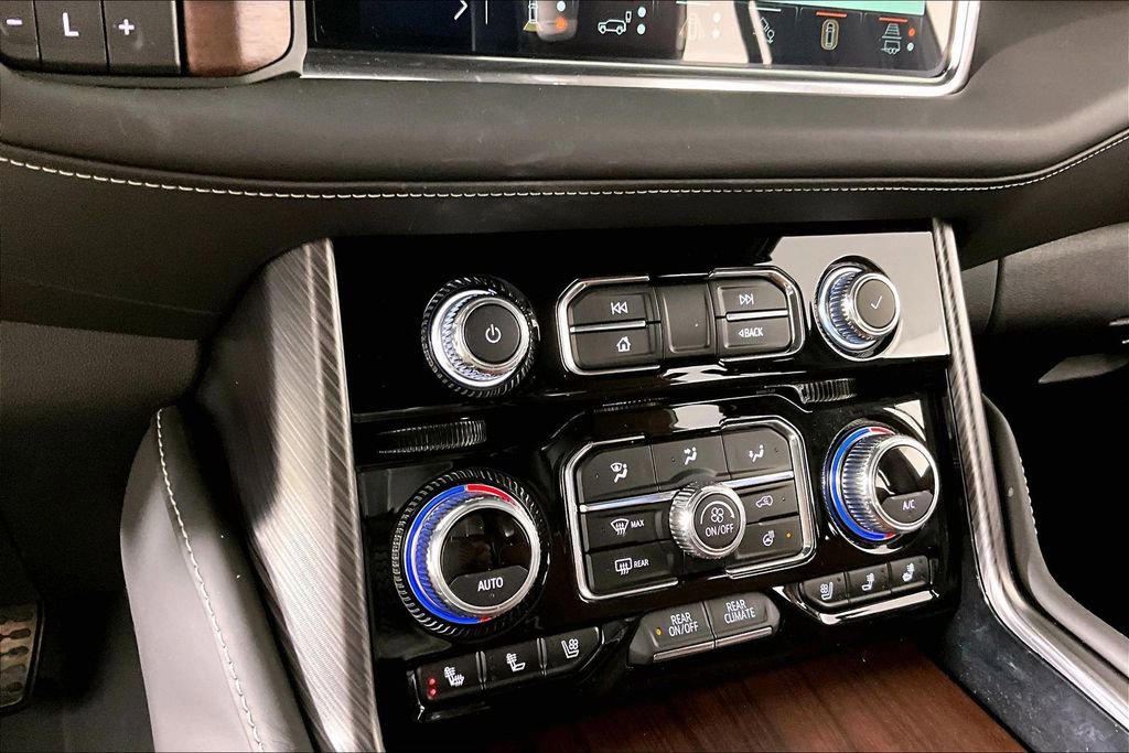 Used 2024 GMC Yukon XL Denali Ultimate image 15