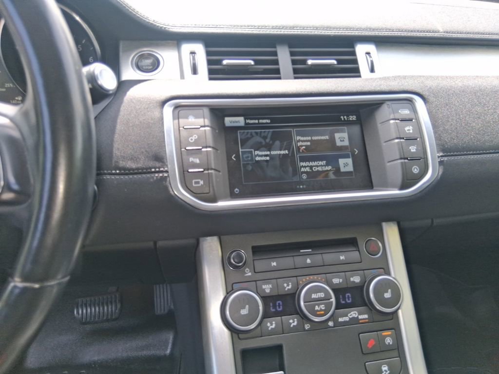 Used 2016 Land Rover Range Rover Evoque SE Premium image 12