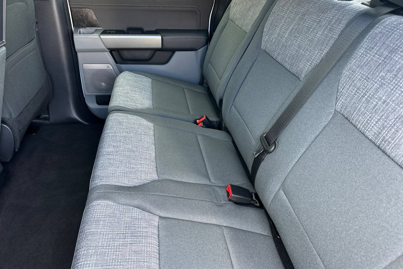 New 2026 Ford F250 XLT w/ XLT Premium Package AWD/4WD image 11