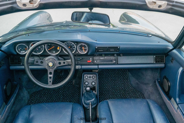 Used 1986 Porsche 911 Carrera RWD image 36