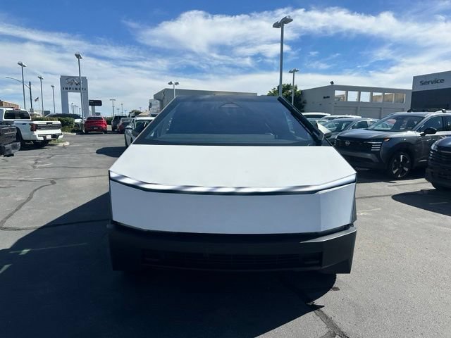 Used 2024 Tesla Cybertruck Cyberbeast AWD/4WD image 4