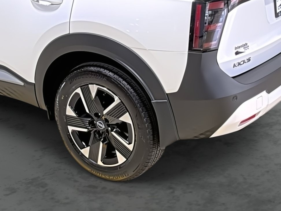 New 2026 Nissan Kicks SV w/ SV Premium Package AWD/4WD image 11
