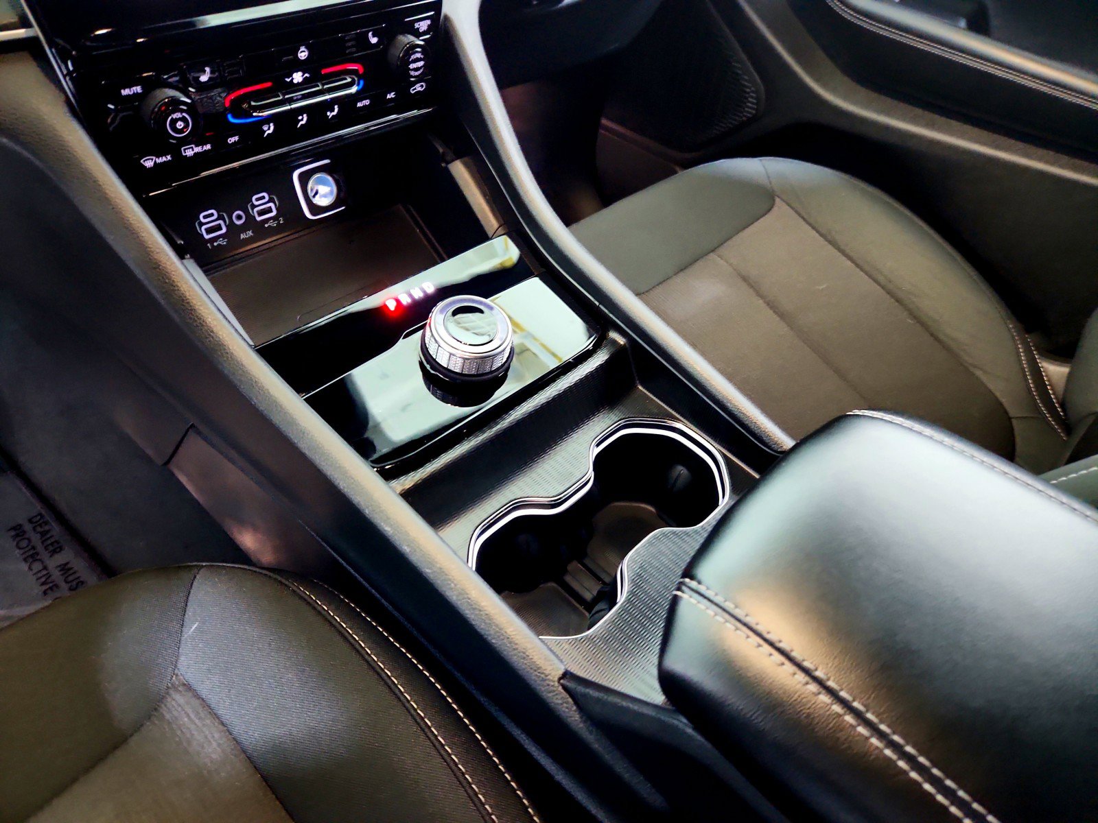 Used 2025 Jeep Grand Cherokee L Laredo w/ Luxury Tech Group I image 20