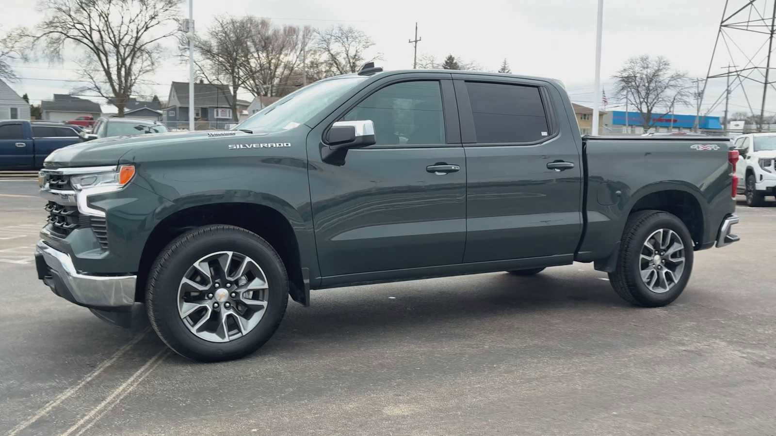 Used 2025 Chevrolet Silverado 1500 LT image 6