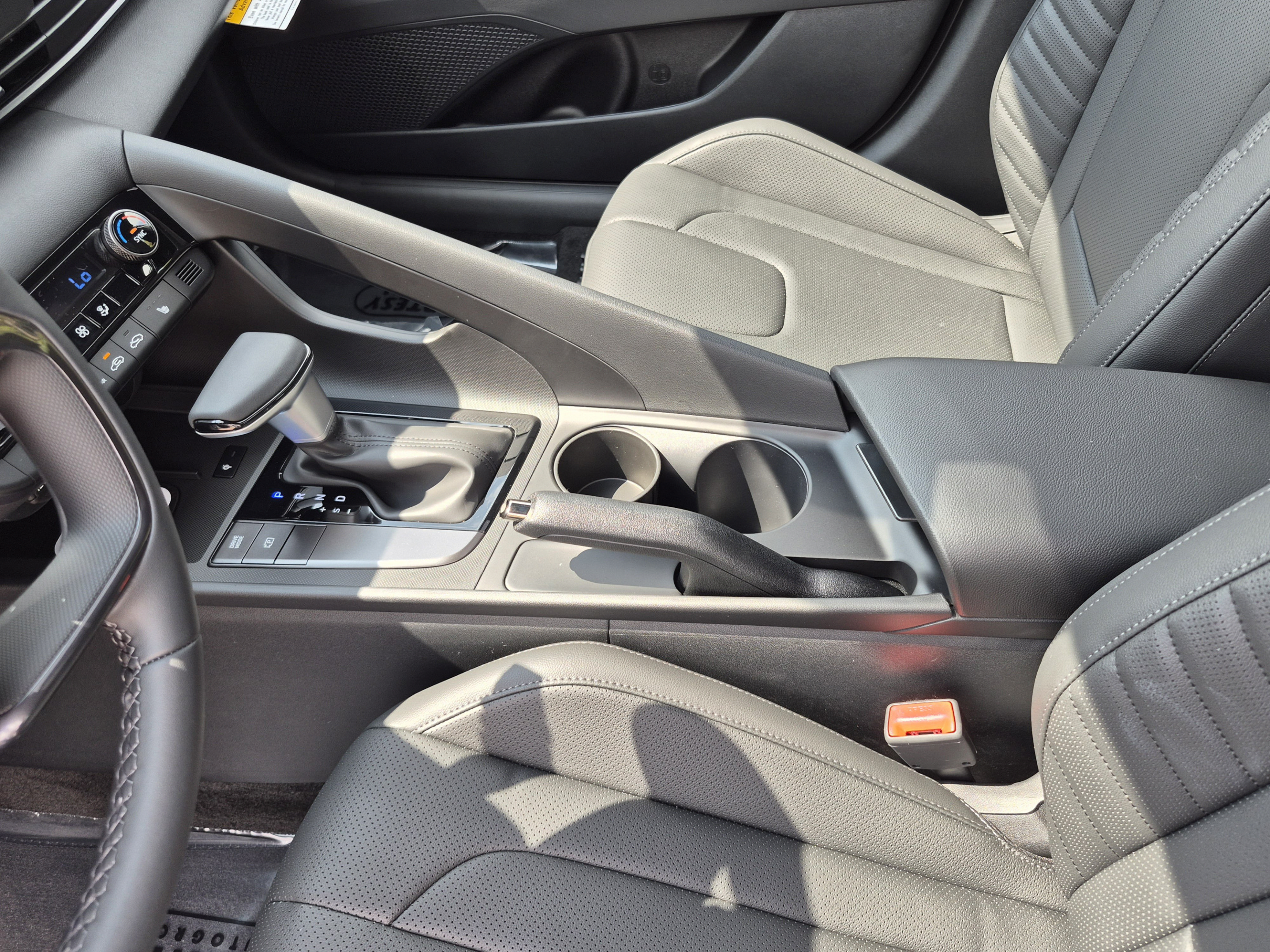 New 2026 Hyundai Elantra SEL Sport FWD image 21