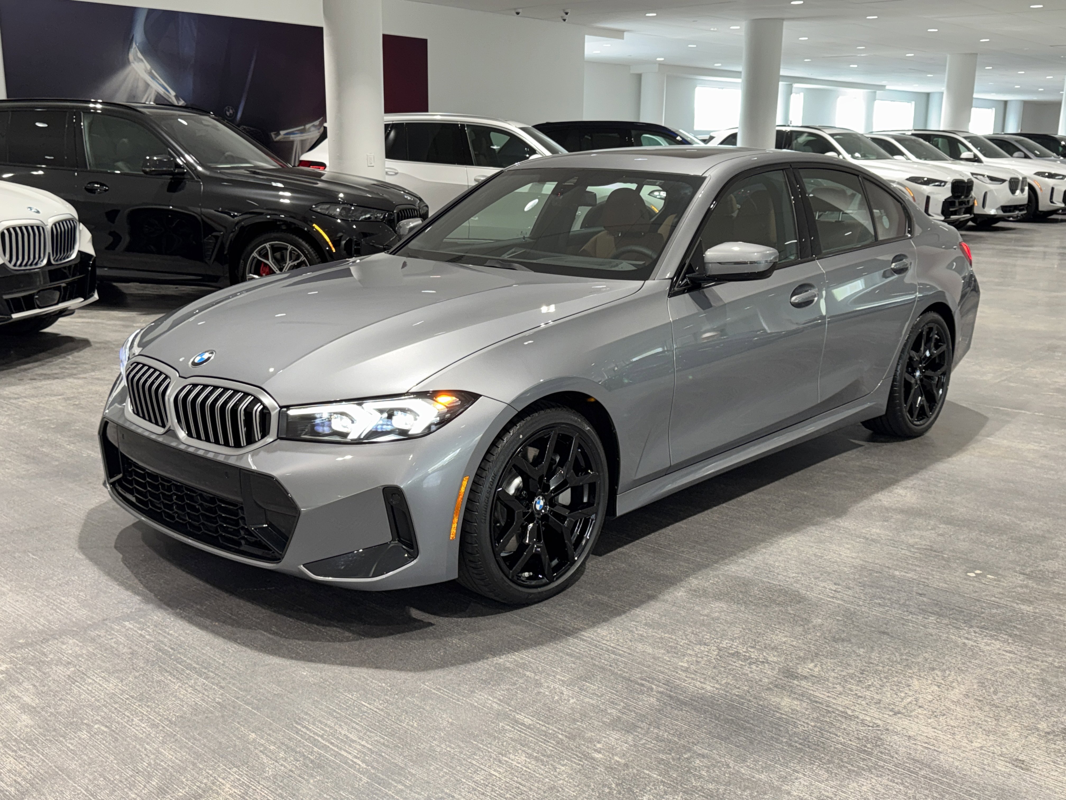 New 2026 BMW 330i Sedan w/ M Sport Package image 3