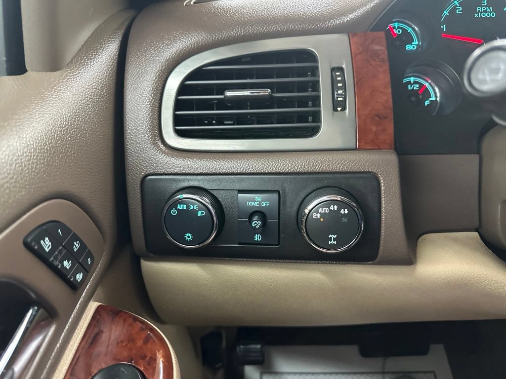 Used 2012 Chevrolet Tahoe LTZ AWD/4WD image 46