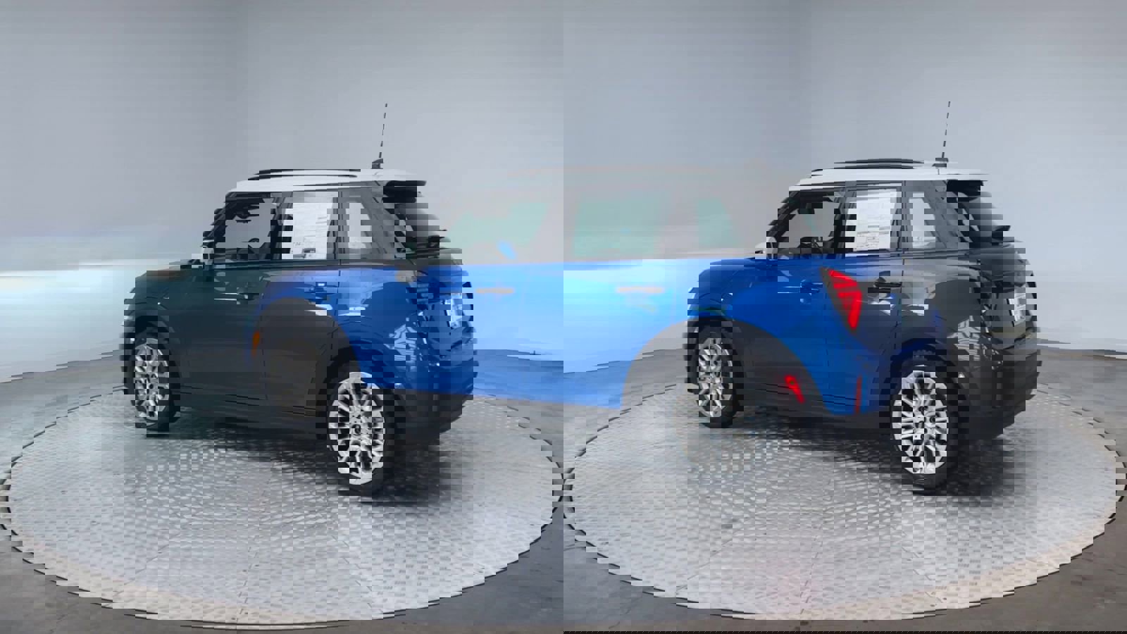 New 2026 MINI Cooper 4-Door Hardtop image 6